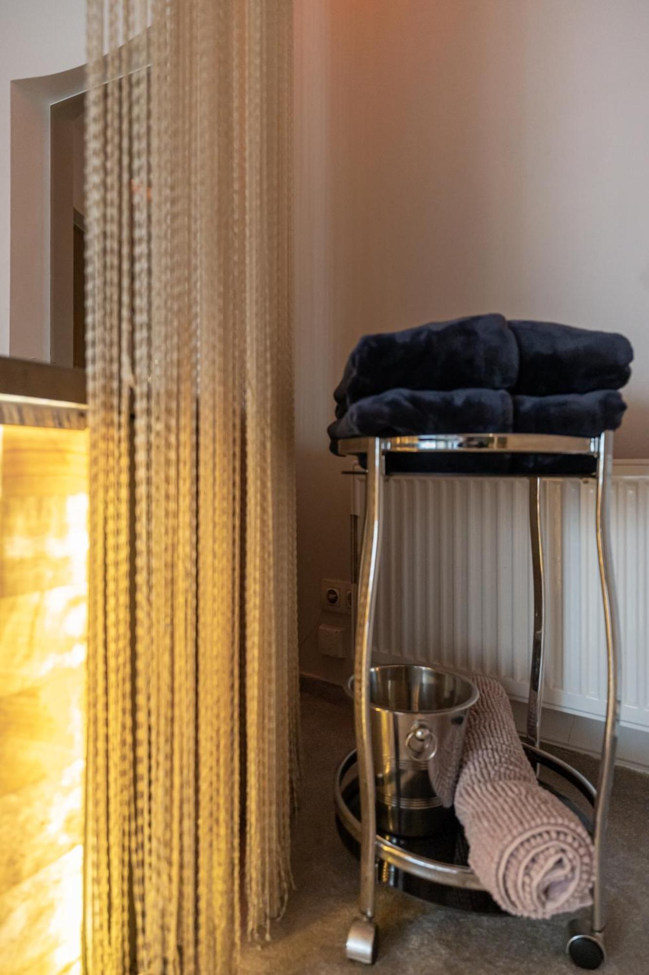 Apartments With Jaccuzi Vilnius Luaran gambar
